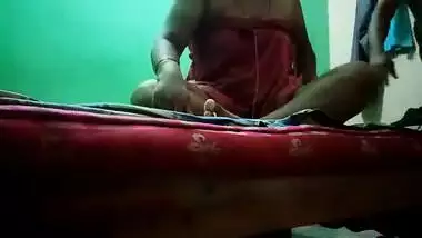 Fatty Desi girl is banged by her new stepfather in amateur XXX porn