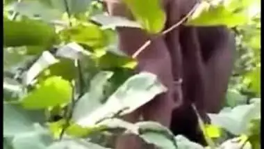 Jealous guy finally caught GF fuck with lover outdoor, Desi scandal XXX mms