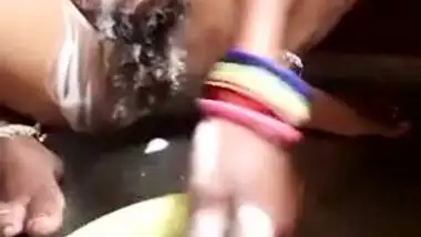 Desi MILF energetically washes pussy and treats it with sex toy