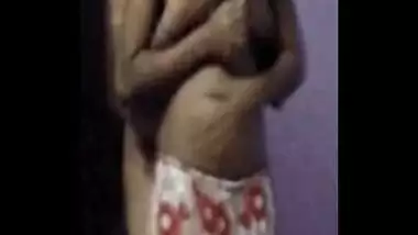 Hot Desi Lactating Babe allwoing Her Boobs to Suck and Squeeze For Money