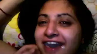 Chandigarh bhabhi loves swallowing lover’s cum