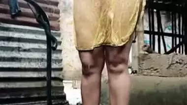 Desi GF cheated her BF showing her naked body to the Telegram camera