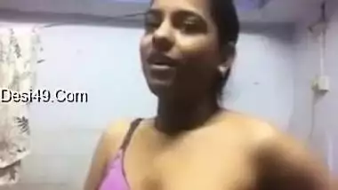 Today Exclusive- Desi Village Girl Strip Her Cloths And Showing Her Big Boobs