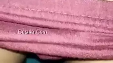 Before sex curious Desi guy takes closer look at GF's bald XXX pussy