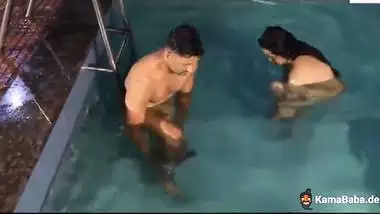 Indian sex videos of a sexy Bhabhi fucking a man and a woman