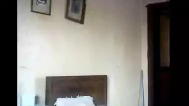 Porn videos of a mature couples having sex session in a hotel room