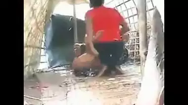 Desi Couple hardcore sex on th e Boat on Adultstube.co