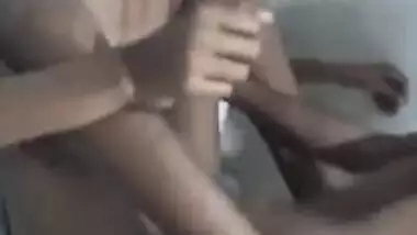 MMS video of Desi girl with sunglasses gives pussy to her XXX lover