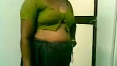 Bhabhi Changing In Bedroom - Movies. video3porn3