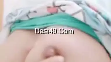 Today Exclusive- Cute Desi Girl Record Her Nude Selfie Video For Bf Part 1