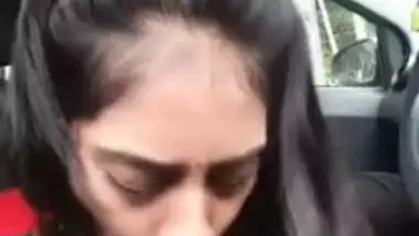  Tamil girl Blowjob Like an Expert in Car