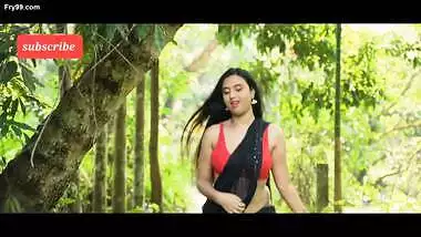 NAARI Magazine new model Sanneti debut. Instagram Reels queen