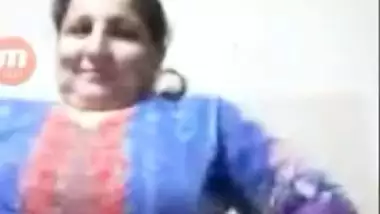 Cheating Paki Bhabi Showing Big Boobs To Lover