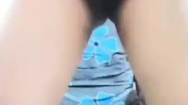 Desi took XXX assets out of underwear to shock her MMS fans at home