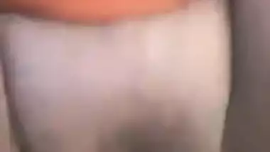 Desi Dehati wife showing off her amazing fat pussy on selfie cam