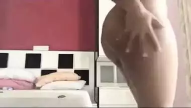 Desi mms of a college angel stripping and seducing her boyfriend on cam