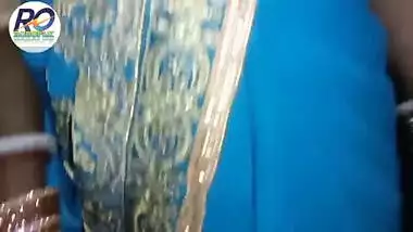 Desi gau ki barati me maal ko patake chudai kiya ghori banakar saree uthake ke Anal sexy videos ke