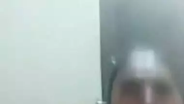 Sexy Bhabhi Bathing and Fingering 6 Clip-Merged into single File