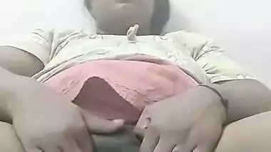 Mature bhabhi fingering 2 clips
