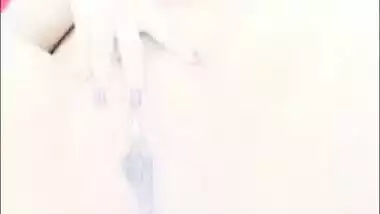 Pakistani Wife Taking Tomato Deep In Ass N Pussy Squriting Orgasm With Audio