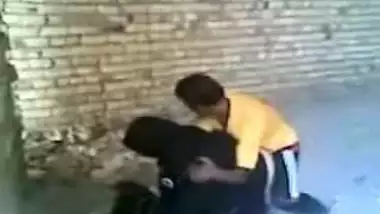Pakistani aunty illicit taboo sex with nephew in an abandoned house of caught on spy cam