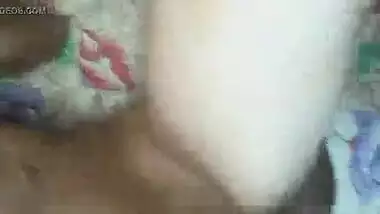 Nice-looking Indian wet crack gal to make u cum in a short time