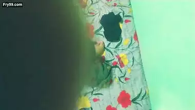 Bhabhi ko ulta kar ke gand ki malish ki or payas bujhai