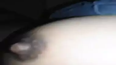 Indian camera is too close to XXX tits and muff so they look sex sized