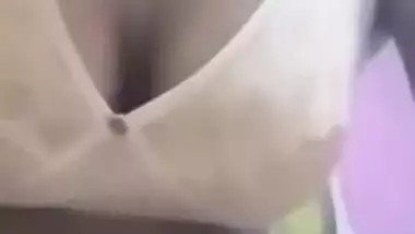 Today Exclusive- Cute Desi Girl Showing Her Boobs And Pussy On Video Call Part 1
