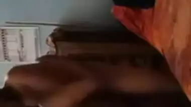 Desi guy tries a XXX opening that belongs to the curvy Bhabhi in bed