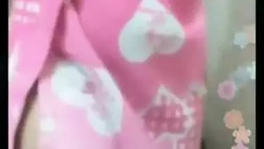 Naughty Indian girl sneaks in bathroom for sex video chat with XXX friend