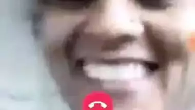 Sexy Desi female allows guy to see her natural XXX tits via video link