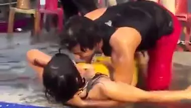 Sex videos of Indian escort girl in private mujra leaked mms