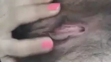 Desi village bhabi sexy pussy fucking video-8