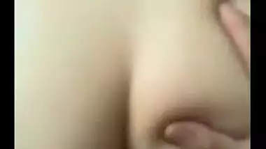 Indian Hot Sexy teen enjoying deep fuck in Missionary and Doggy Style homemade video - Wowmoyback