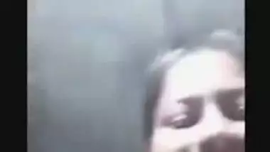 Girl Showing Her Bigboobs