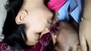 Amity college Noida ke junior batch girl ki senior se chudai