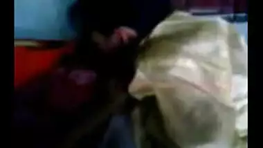 Porn video of an amateur couple enjoying a romantic private time together