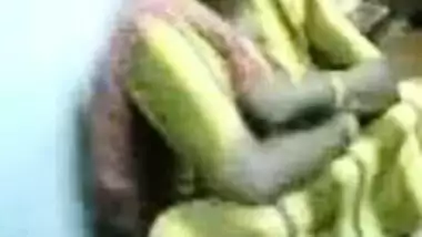 mallu aunty hot boob show