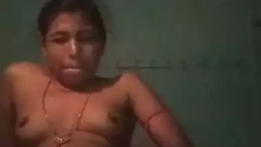 Village girl fingering pussy selfie record