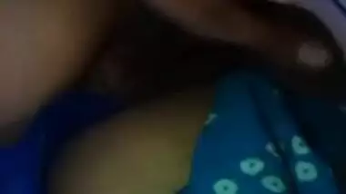 Village XXX artists satisfy horny MMS watchers who need Desi to pee