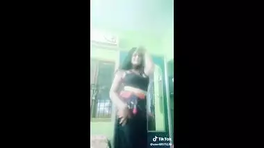 Indian very hot tiltok video girl