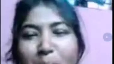 Lustful nude Desi MILF touches her boobs and gets ready for XXX