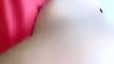 Desi girl hooks up with XXX lover in close-up MMMS video at home