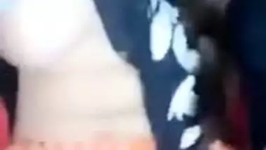 Pakistani sex chat girl showing cute boobs