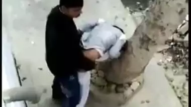 Desi mms XXX scandal, college girl fucking in the backyard of the school