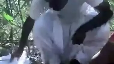 Amateur XXX Sex - Pk village aunty outdoor fucking with father in lw