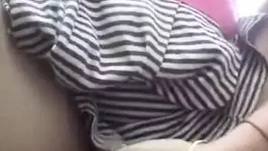 Desi sex slut washes her XXX tits and pussy on camera for fans outdoors