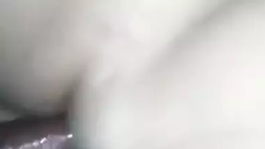 XXX lovelace fucks Desi virgin for the first time in homemade MMS clip