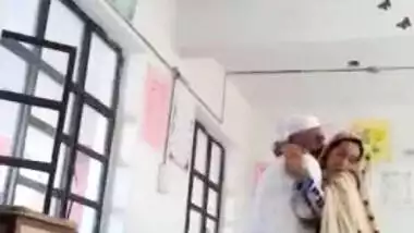 School Peon Fuck Teacher Bhabi in Classroom